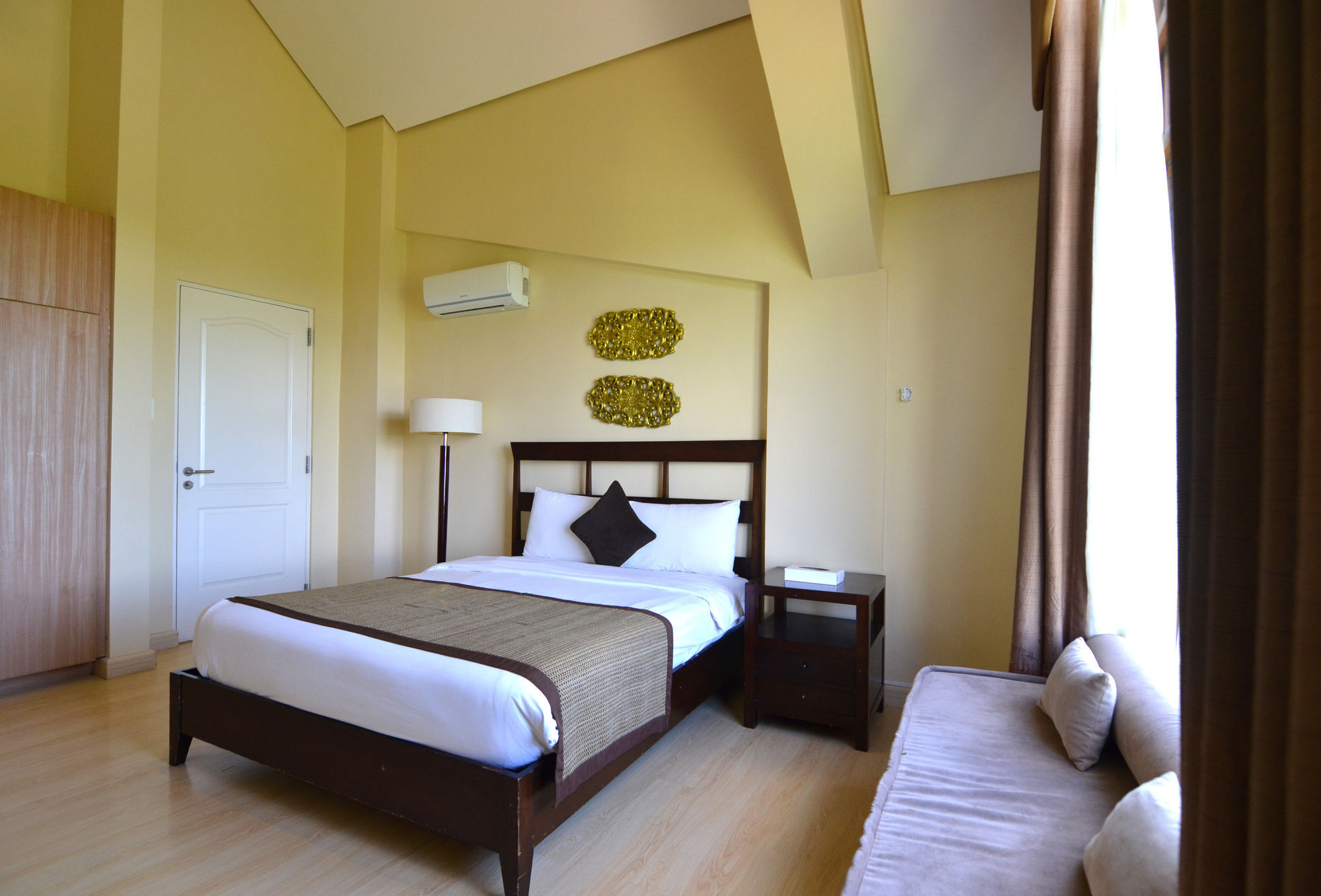 Crosswinds Resort Suites Tagaytay City Eksteriør bilde